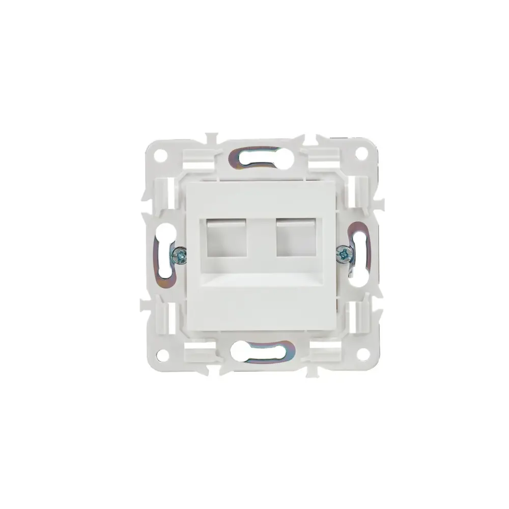 Фото 3 Розетка компьютерная двойная встраиваемая Iek Skandy SK-K20-1-K01 RJ45 Cat 5E цвет арктический белый Фото 3 Розетка компьютерная двойная встраиваемая Iek Skandy SK-K20-1-K01 RJ45 Cat 5E цвет арктический белый