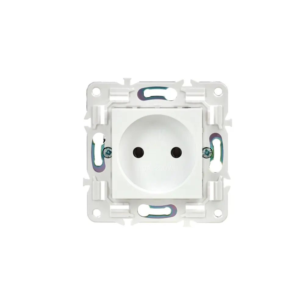 Фото 3 Розетка встраиваемая Iek Skandy SK-R10-10-K01 цвет арктический белый Фото 3 Розетка встраиваемая Iek Skandy SK-R10-10-K01 цвет арктический белый