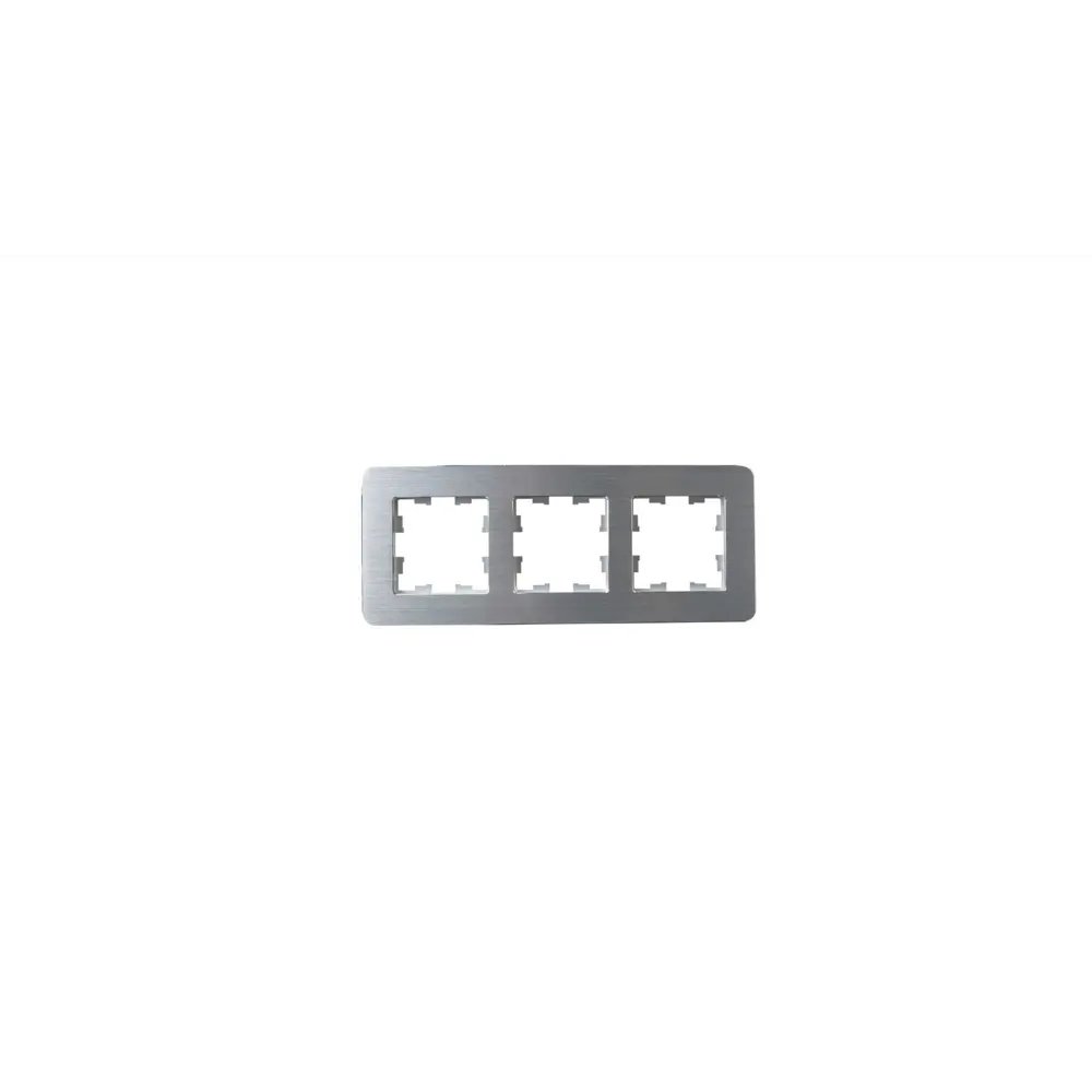 Фото 4 Рамка для розеток и выключателей Iek Brite BR-M32-M-21-K47 3 поста металл цвет алюминий Фото 4 Рамка для розеток и выключателей Iek Brite BR-M32-M-21-K47 3 поста металл цвет алюминий