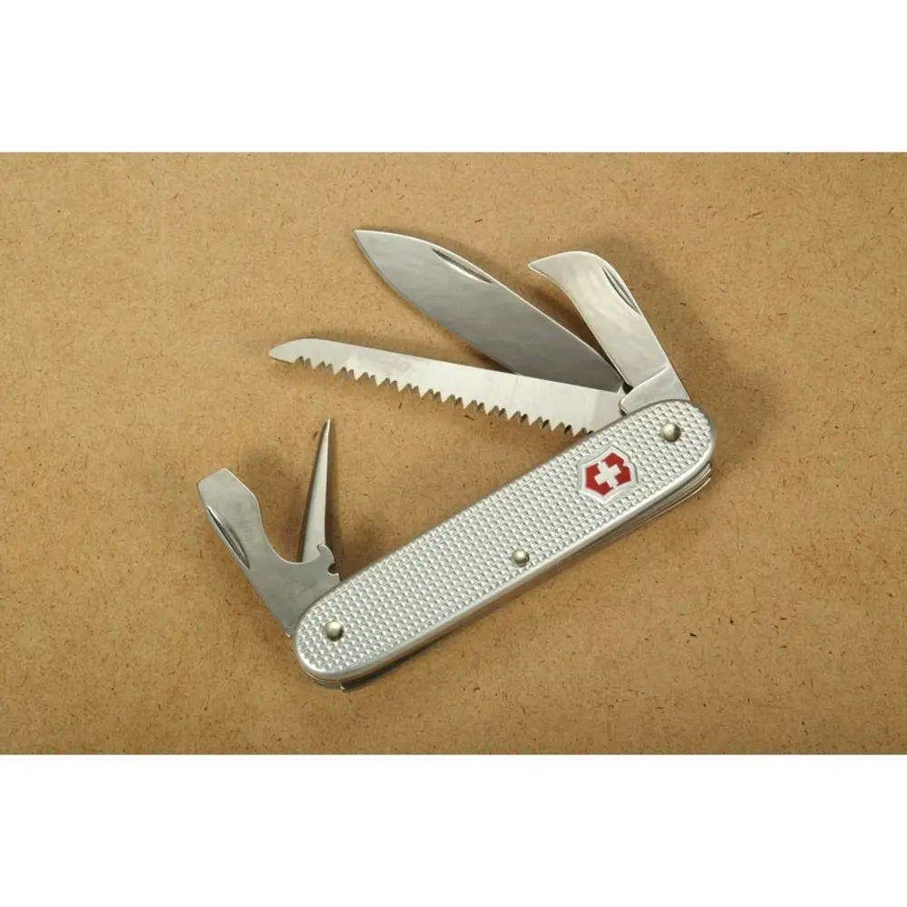 Фото 2 Нож Victorinox Pioneer 0.8150.26 алюминиевый корпус 93 мм Фото 2 Нож Victorinox Pioneer 0.8150.26 алюминиевый корпус 93 мм