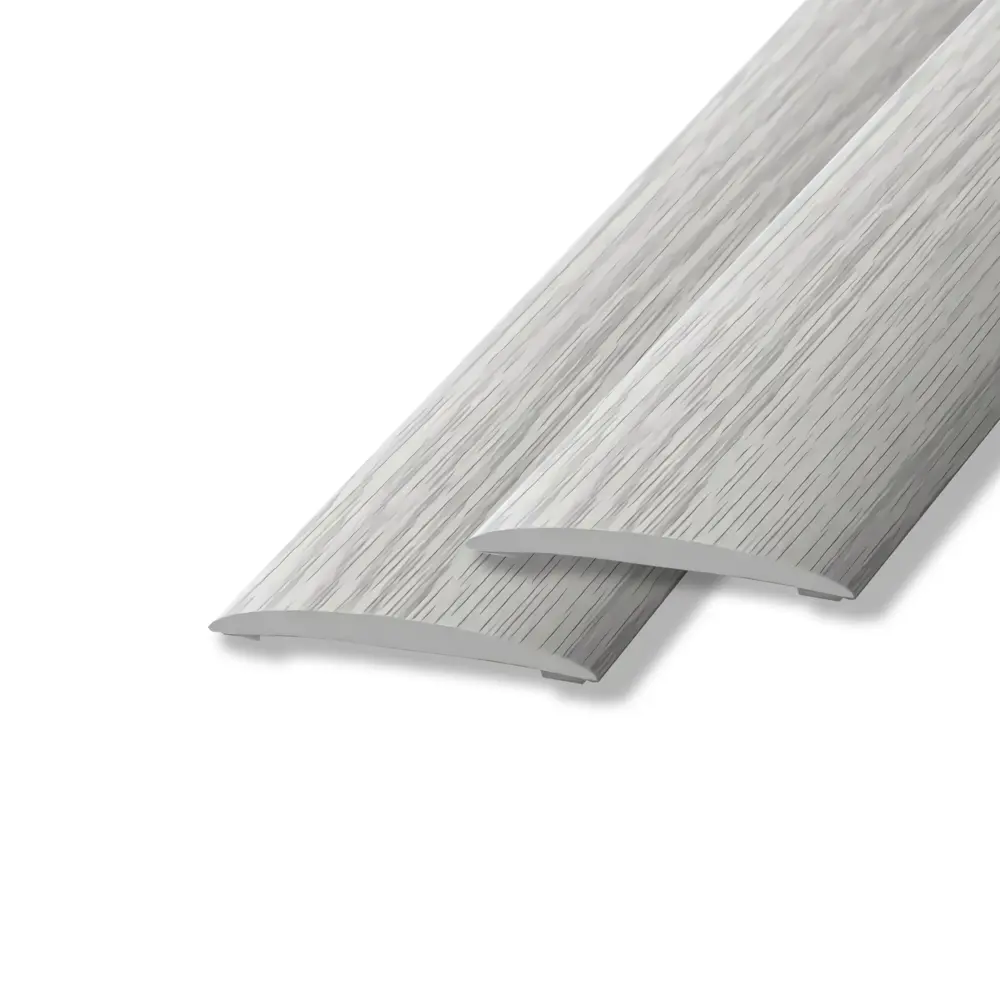 Фото Порог самоклеящийся для напольного покрытия ПВХ 900x36 мм Дуб Айсберг Фото Порог самоклеящийся для напольного покрытия ПВХ 900x36 мм Дуб Айсберг