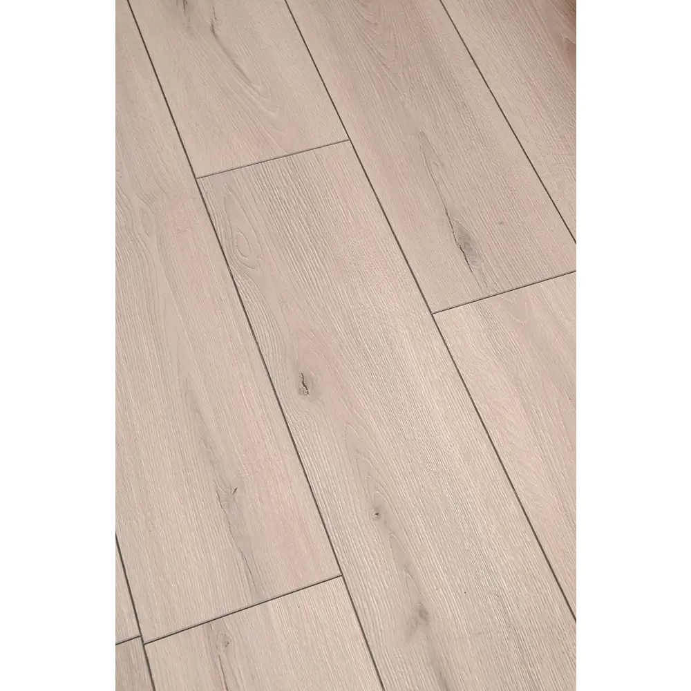 Фото 4 Ламинат Vekoz Floor Azzurro Дуб Французский 33 класс толщина 8 мм с фаской 2.098 м², цена за упаковку Фото 4 Ламинат Vekoz Floor Azzurro Дуб Французский 33 класс толщина 8 мм с фаской 2.098 м², цена за упаковку
