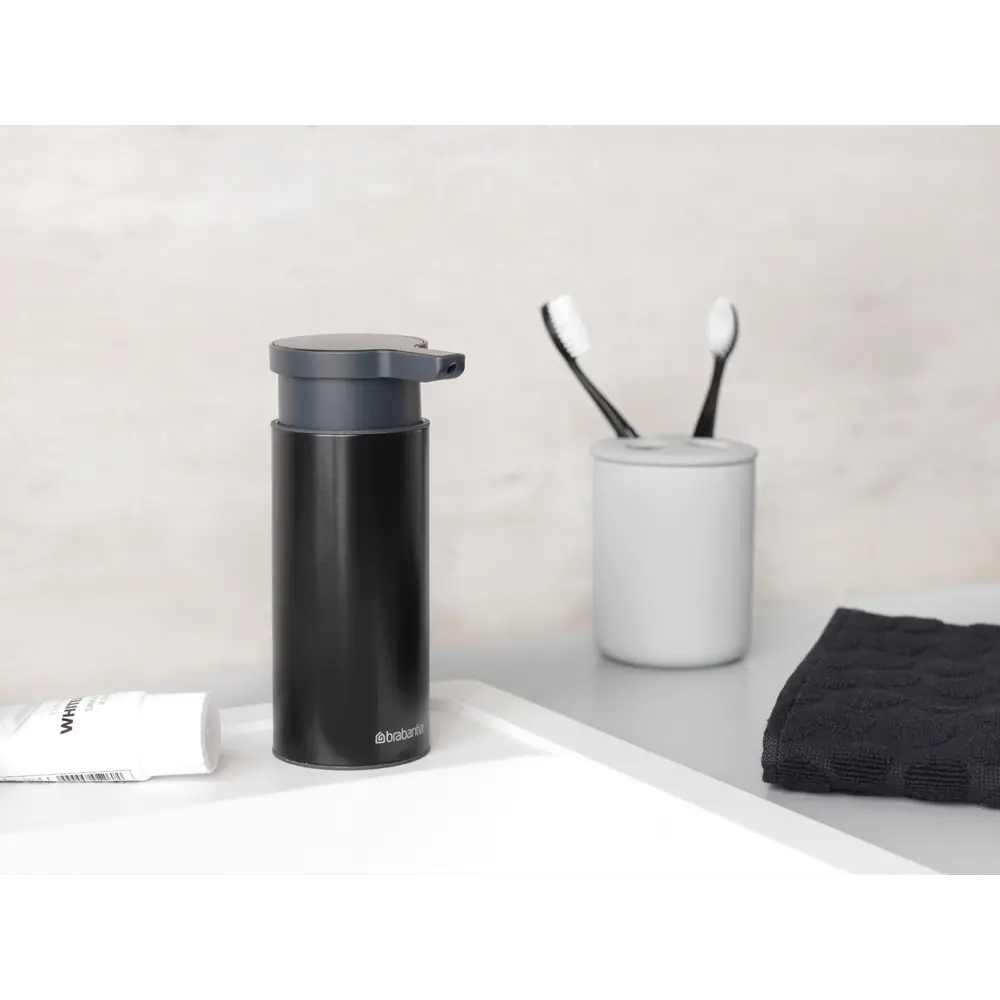 Фото 3 Диспенсер для жидкого мыла Brabantia черный матовый 128448 Фото 3 Диспенсер для жидкого мыла Brabantia черный матовый 128448