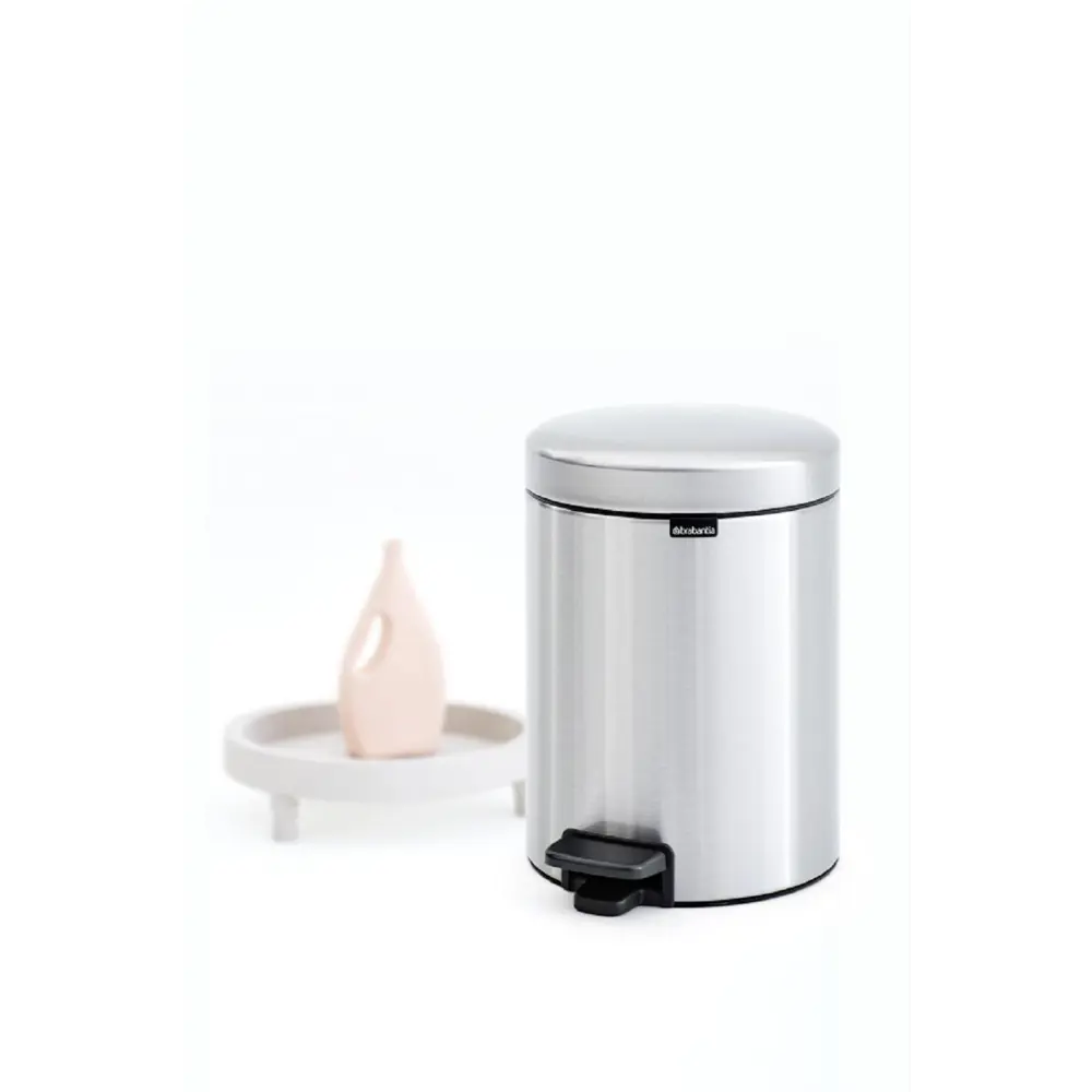 Фото 2 Ведро мусорное Brabantia NewIcon 112102 5л цвет сталь Фото 2 Ведро мусорное Brabantia NewIcon 112102 5л цвет сталь