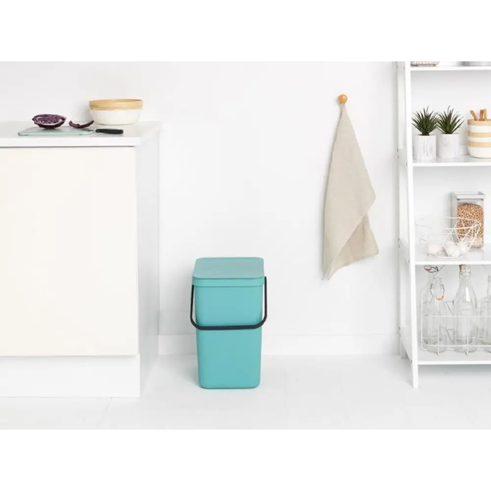 Фото 3 Ведро мусорное Brabantia Sort & Go 129902 25л цвет мятный Фото 3 Ведро мусорное Brabantia Sort & Go 129902 25л цвет мятный