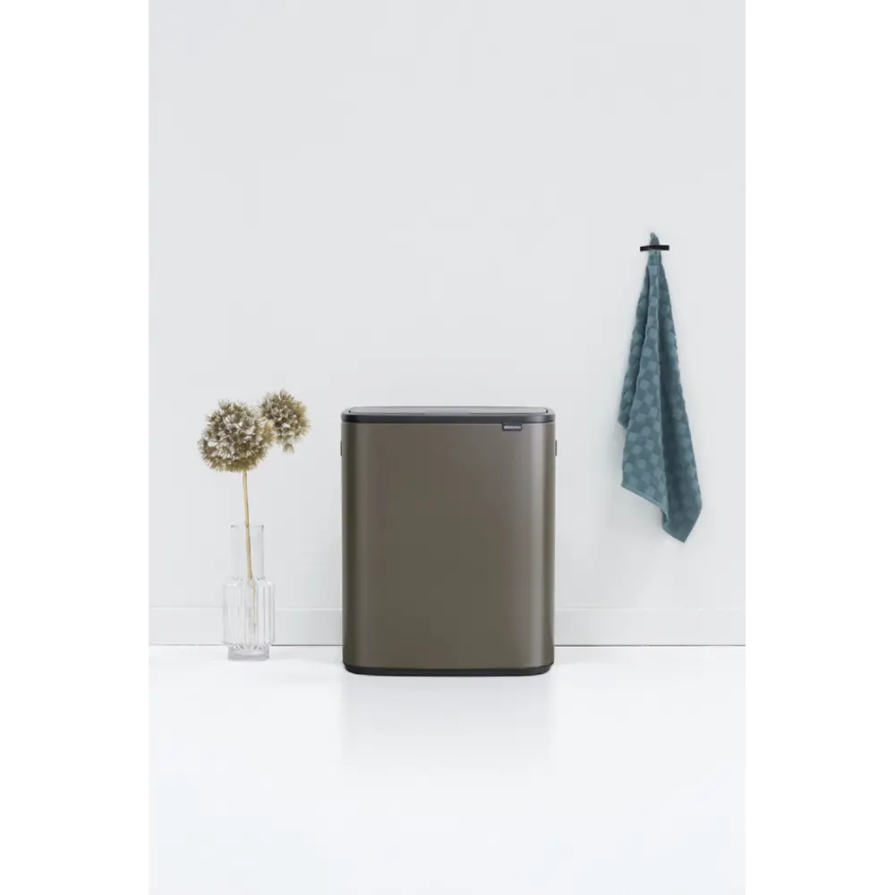 Фото 4 Мусорный бак Brabantia Bo 221521 60л платиновый Фото 4 Мусорный бак Brabantia Bo 221521 60л платиновый