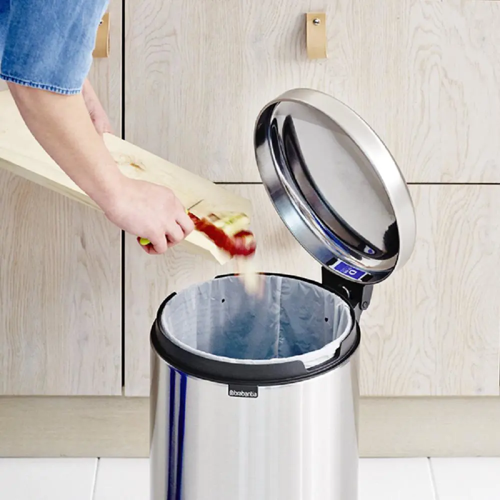 Фото 2 Ведро для мусора Brabantia NewIcon 114267 20л цвет сталь Фото 2 Ведро для мусора Brabantia NewIcon 114267 20л цвет сталь