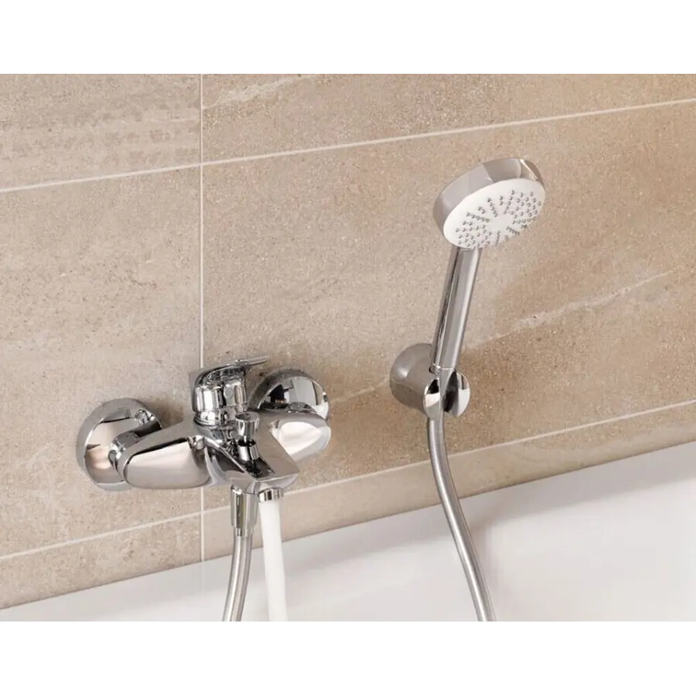 Фото 3 Смеситель для ванны Kludi Pure&Solid 346810575 однорычажный цвет хром Фото 3 Смеситель для ванны Kludi Pure&Solid 346810575 однорычажный цвет хром
