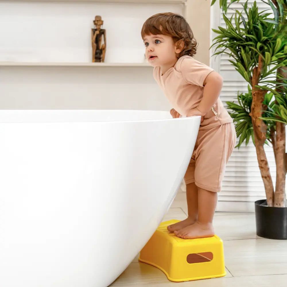 Фото 3 Подставка для ног AMAROBABY First stage жёлтый Фото 3 Подставка для ног AMAROBABY First stage жёлтый
