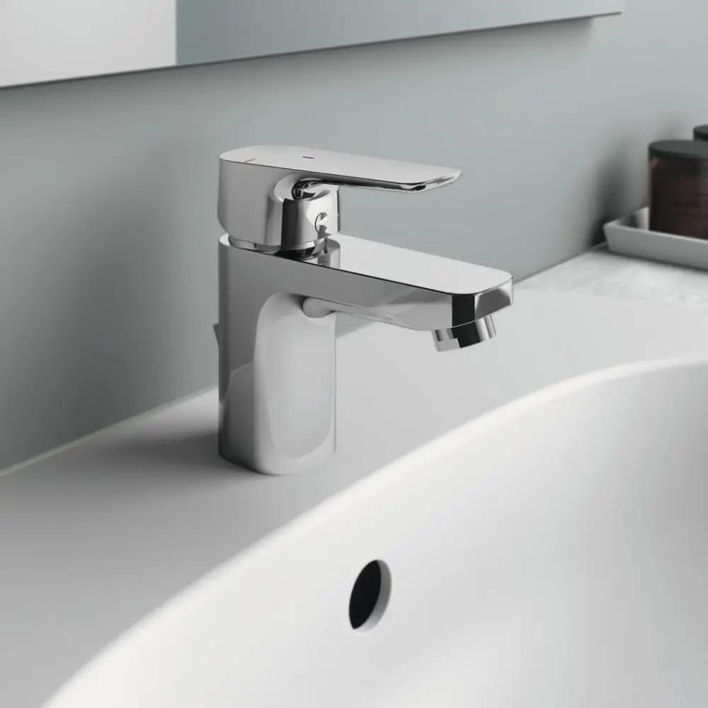 Фото 2 Смеситель для раковины Ideal standard BC578AA однорычажный цвет хром Фото 2 Смеситель для раковины Ideal standard BC578AA однорычажный цвет хром
