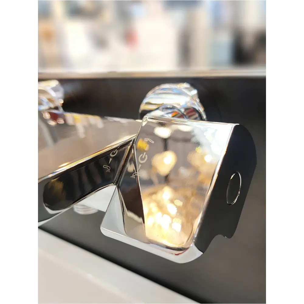 Фото 5 Смеситель для ванны с термостатом AltroBagno Lamberto 020401 Cr Фото 5 Смеситель для ванны с термостатом AltroBagno Lamberto 020401 Cr