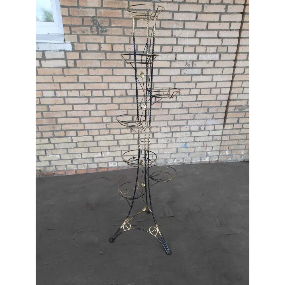 Фото 2 Стойка для цветов Планета Садовод Классическая витая с листьями 7 горшков