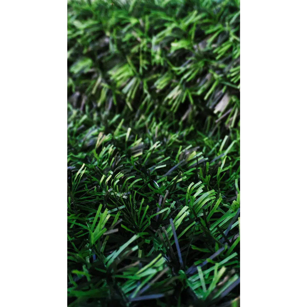 Фото 2 Искусственная изгородь Grass Fence темно-зелёная 1.5x5м Фото 2 Искусственная изгородь Grass Fence темно-зелёная 1.5x5м