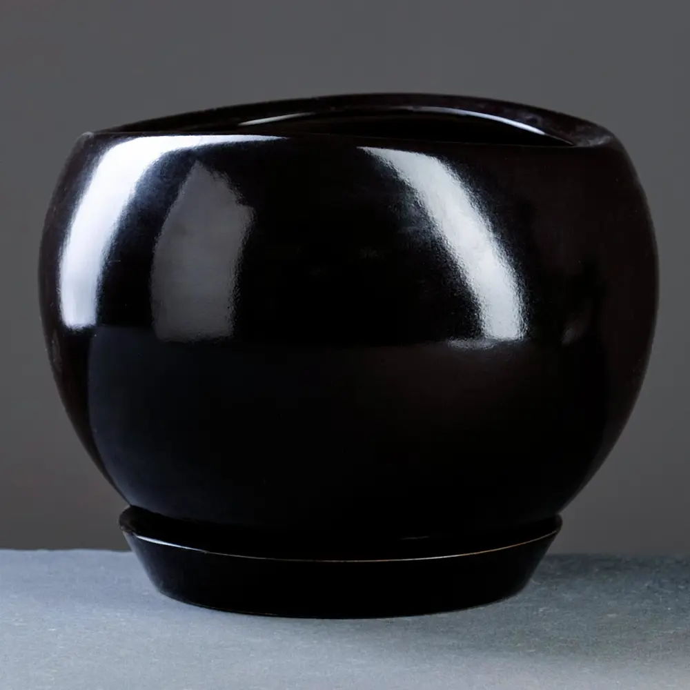 Фото Горшок цветочный Адель 2 3.5 л чёрный Фото Горшок цветочный Адель 2 3.5 л чёрный