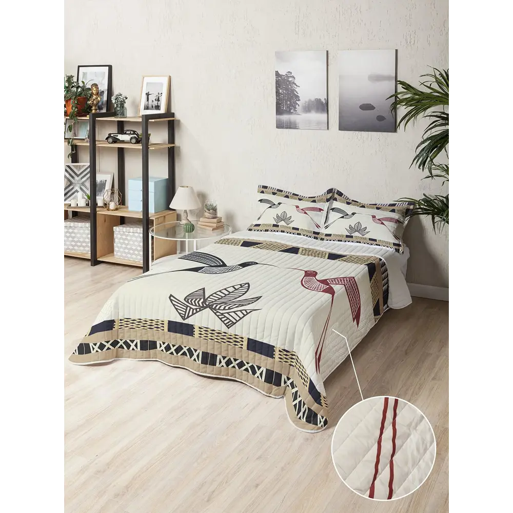 Фото Стеганое покрывало 230x240 см на кровать с двумя наволочками 50x70 см Культовые колибри Фото Стеганое покрывало 230x240 см на кровать с двумя наволочками 50x70 см Культовые колибри