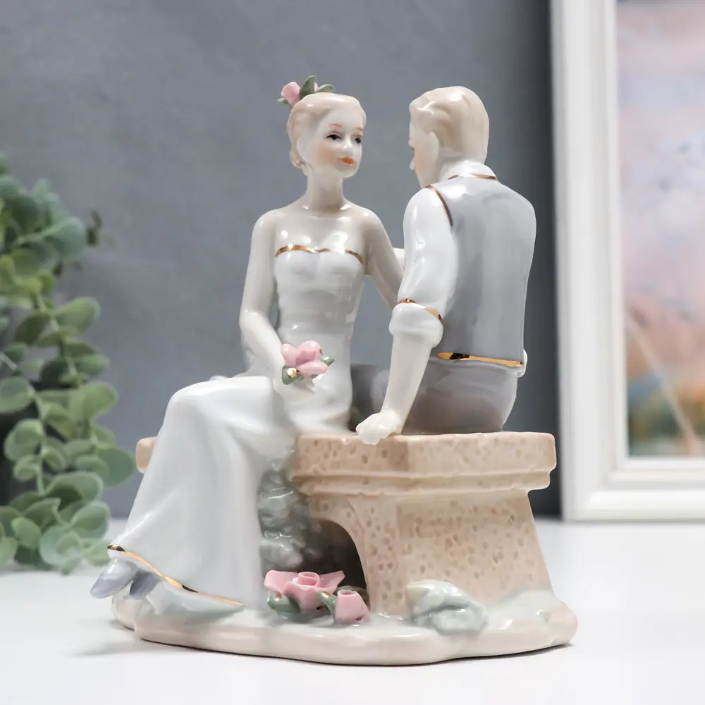 Фото 2 Фигурка сувенирная Simaland "Влюблённая пара на скамеечке" 18 см