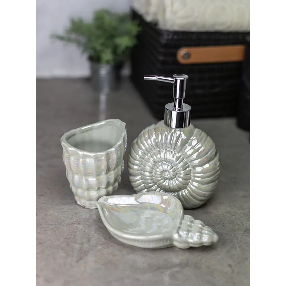 Фото 2 Набор аксессуаров для ванной комнаты Bath Plus Perlaceo SET3: дозатор для жидкого мыла, мыльница, стакан для зубных щеток Фото 2 Набор аксессуаров для ванной комнаты Bath Plus Perlaceo SET3: дозатор для жидкого мыла, мыльница, стакан для зубных щеток