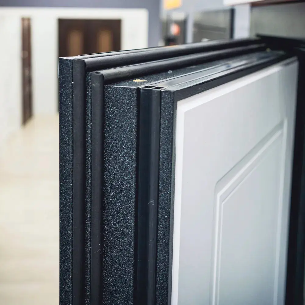 Фото 5 Входная дверь Buldoors Buldoors Termo правый 205x86см цвет букле черный/белый матовый Фото 5 Входная дверь Buldoors Buldoors Termo правый 205x86см цвет букле черный/белый матовый
