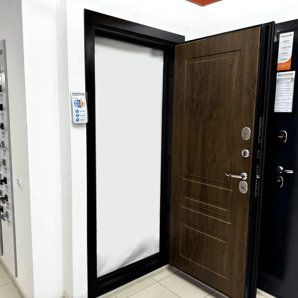 Фото 3 Входная дверь Buldoors Buldoors Termo левый 205x96см цвет медь/орех грецкий Фото 3 Входная дверь Buldoors Buldoors Termo левый 205x96см цвет медь/орех грецкий