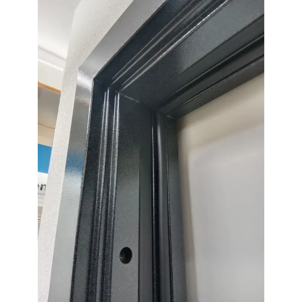 Фото 15 Входная дверь Buldoors Buldoors Termo левый 205x86см цвет букле черный штамп/орех грецкий Фото 15 Входная дверь Buldoors Buldoors Termo левый 205x86см цвет букле черный штамп/орех грецкий