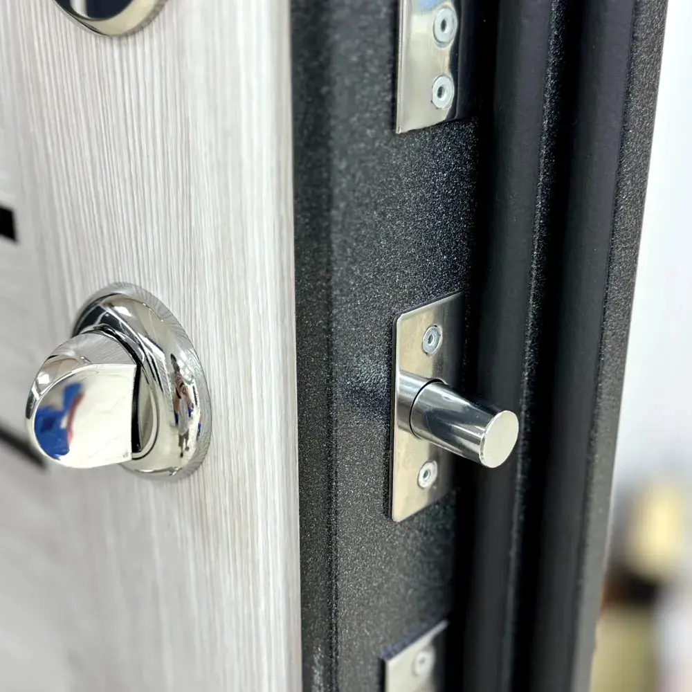 Фото 5 Входная дверь Buldoors 90 MP П-28 правый 205x86см цвет букле графит/ясень ривьера айс Фото 5 Входная дверь Buldoors 90 MP П-28 правый 205x86см цвет букле графит/ясень ривьера айс