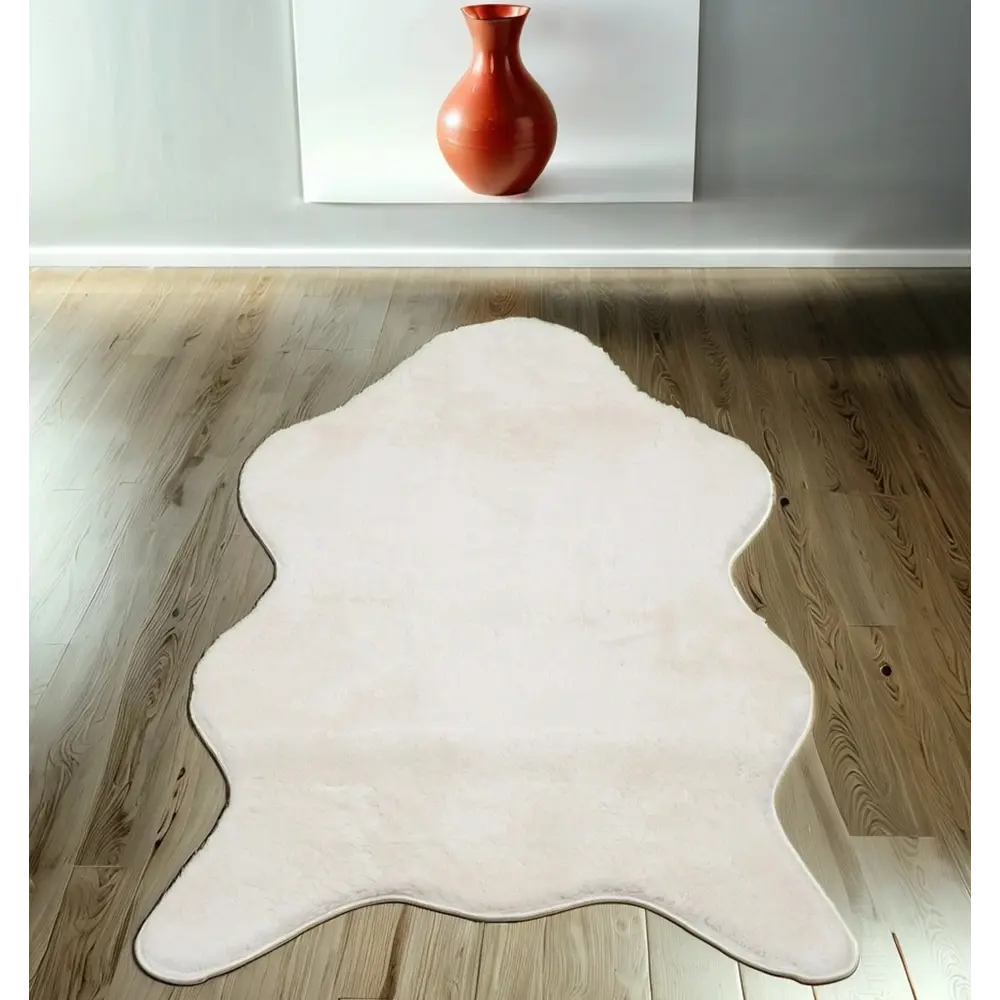 Фото Ковер Raschel carpet Chic шкура 1000A cream_1005 Шкура 60x100 см Полиэстер Фото Ковер Raschel carpet Chic шкура 1000A cream_1005 Шкура 60x100 см Полиэстер
