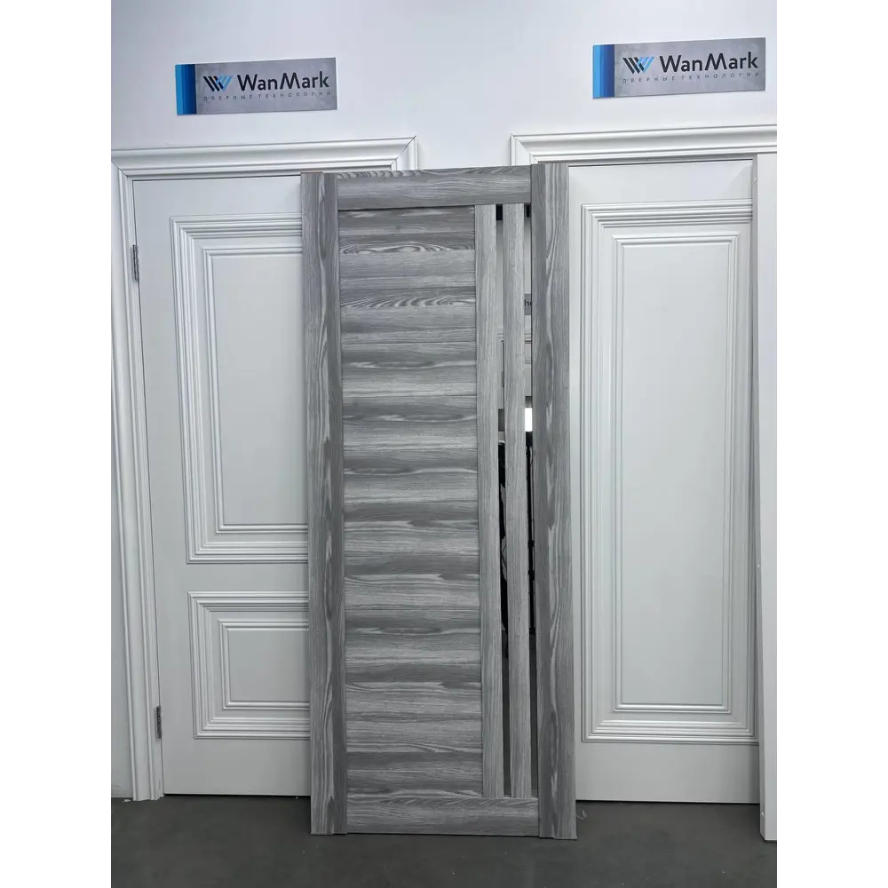 Фото 12 Комплект межкомнатной двери Wanmark D13/4 остеклённая 200x80см ПВХ цвет ясень ривьера грей с коробом и наличниками Фото 12 Комплект межкомнатной двери Wanmark D13/4 остеклённая 200x80см ПВХ цвет ясень ривьера грей с коробом и наличниками