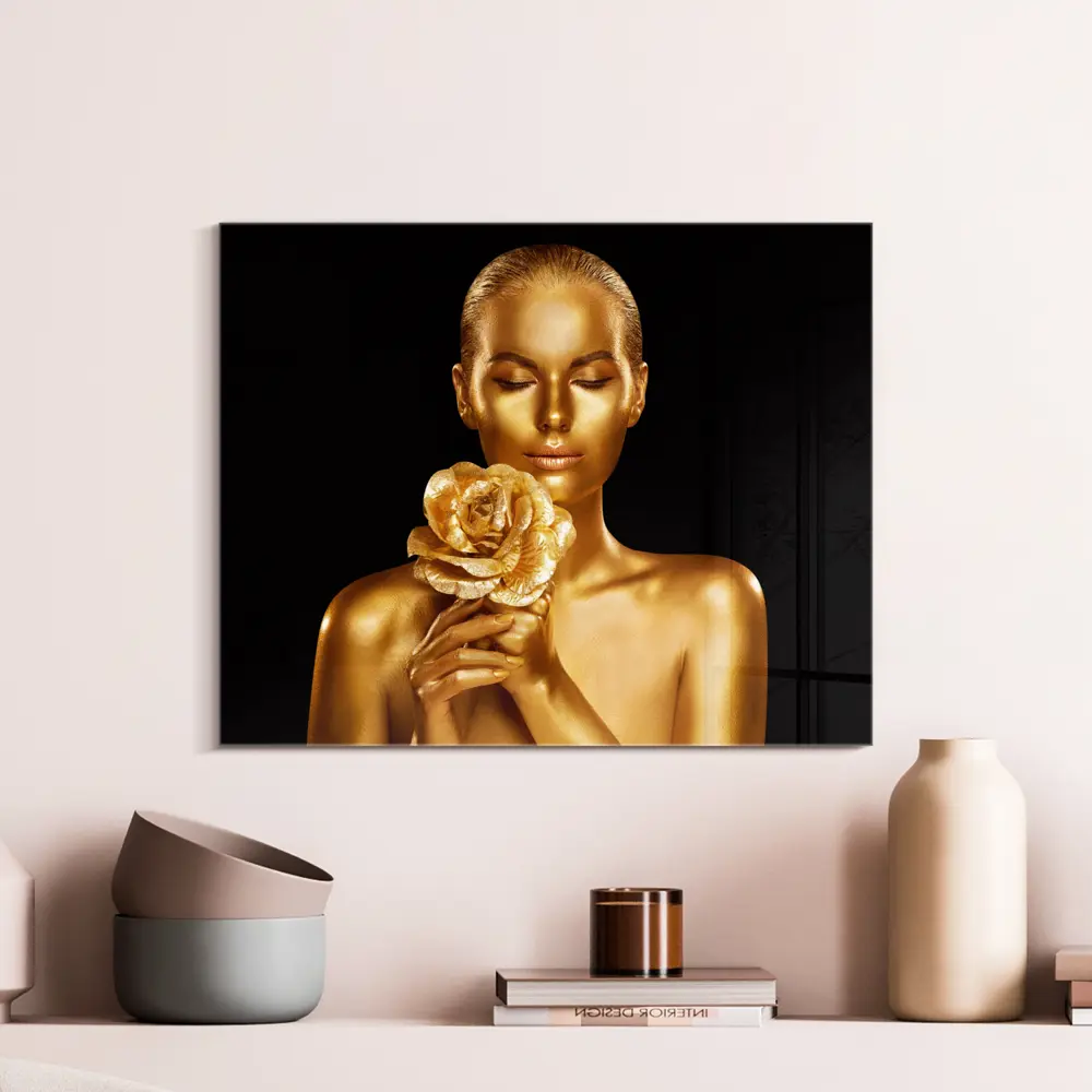 Фото Картина без обрамления Postermarket "Девушка в золоте" 40x50 см Фото Картина без обрамления Postermarket "Девушка в золоте" 40x50 см