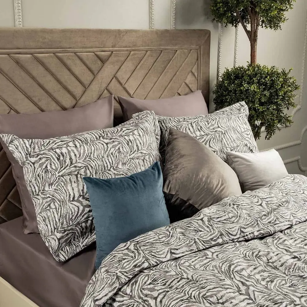Фото Комплект постельного белья Arya home Exotic сатин 1.5-спальный простыня 240x180 пододеяльник 160x220- 1 шт наволочки 50 x 70- 2 шт цвет коричневый Фото Комплект постельного белья Arya home Exotic сатин 1.5-спальный простыня 240x180 пододеяльник 160x220- 1 шт наволочки 50 x 70- 2 шт цвет коричневый