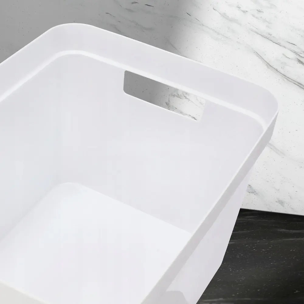 Фото 4 Корзина для хранения с крышкой Curver INFINITY Box Plain 17 литров белый Фото 4 Корзина для хранения с крышкой Curver INFINITY Box Plain 17 литров белый