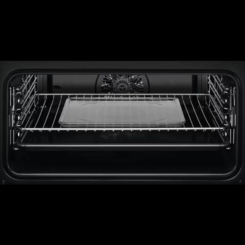 Фото 5 Электрический встраиваемый духовой шкаф Electrolux EVL8E08Z 59.5x45.5x55 см цвет черный Фото 5 Электрический встраиваемый духовой шкаф Electrolux EVL8E08Z 59.5x45.5x55 см цвет черный