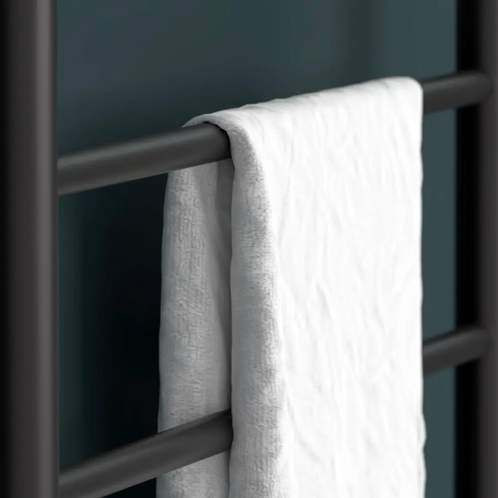 Фото 3 Полотенцесушитель водяной лестница Onix Classic Black 80x60 см нижняя подводка 1/2" нержавеющая сталь цвет черный матовый Фото 3 Полотенцесушитель водяной лестница Onix Classic Black 80x60 см нижняя подводка 1/2" нержавеющая сталь цвет черный матовый