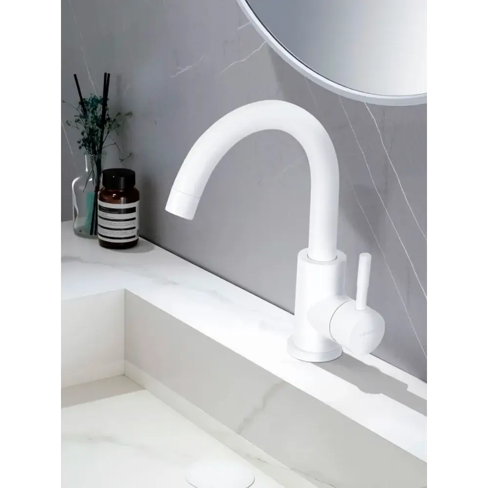 Фото Смеситель для раковины Lemen LA1060W однорычажный цвет белый Фото Смеситель для раковины Lemen LA1060W однорычажный цвет белый