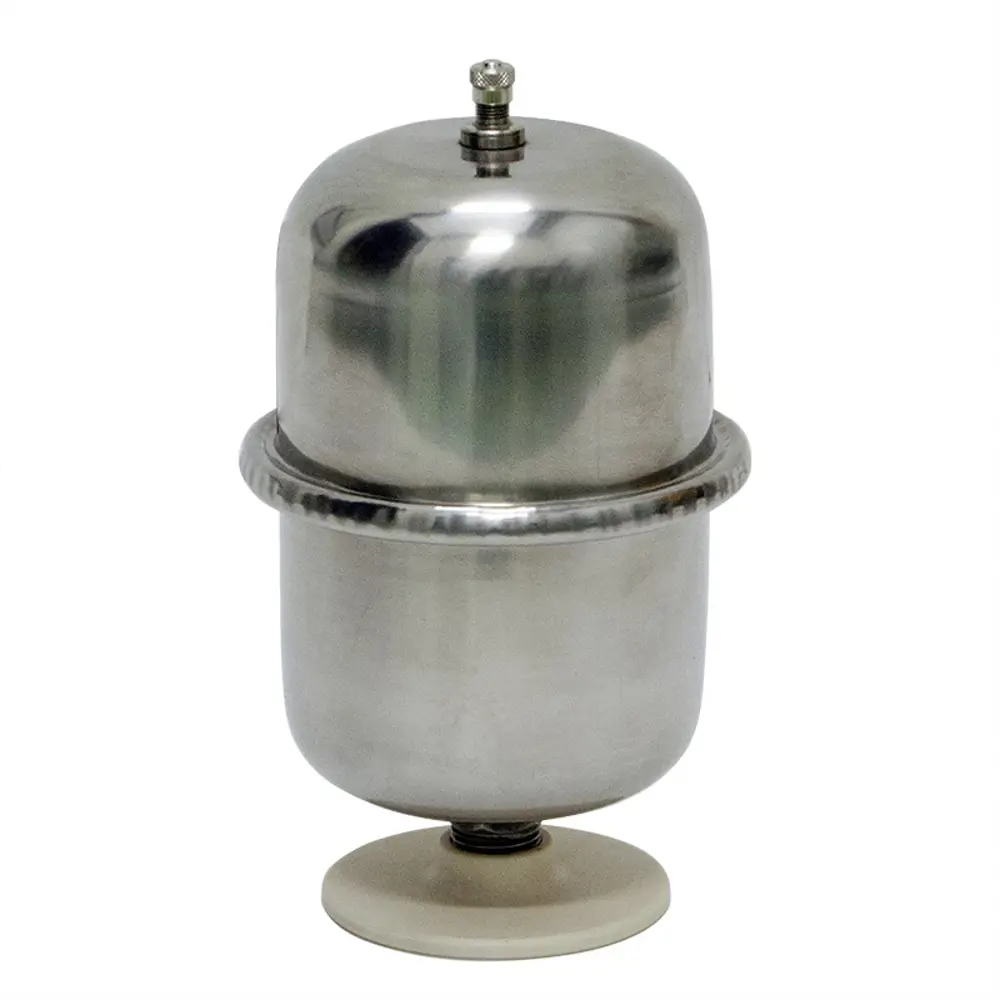 Фото Расширительный бак для ГВС 1 л Zilmet 1/2" серебристый Фото Расширительный бак для ГВС 1 л Zilmet 1/2" серебристый