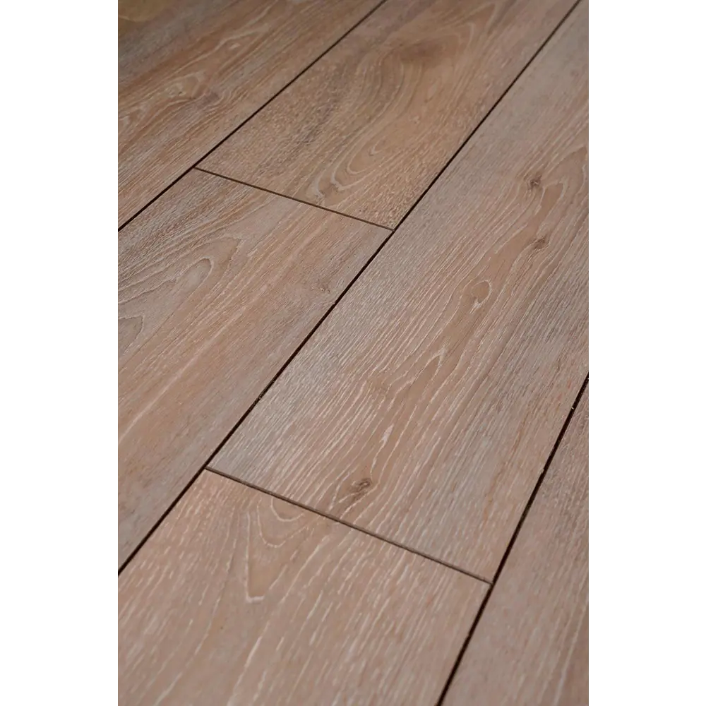 Фото 2 Ламинат Vekoz Floor Verde Дуб Оригинальный 32 класс толщина 8 мм с фаской 2.098 м², цена за упаковку Фото 2 Ламинат Vekoz Floor Verde Дуб Оригинальный 32 класс толщина 8 мм с фаской 2.098 м², цена за упаковку