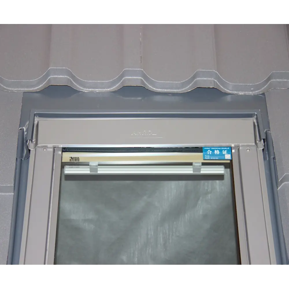 Фото 4 Оклад для мансардного окна AHRD Z A8 1400x780мм цвет серо-коричневый Фото 4 Оклад для мансардного окна AHRD Z A8 1400x780мм цвет серо-коричневый