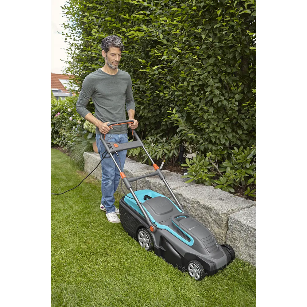 Фото 5 Газонокосилка сетевая Gardena PowerMax 1800/42 05042-20.000.00 Фото 5 Газонокосилка сетевая Gardena PowerMax 1800/42 05042-20.000.00