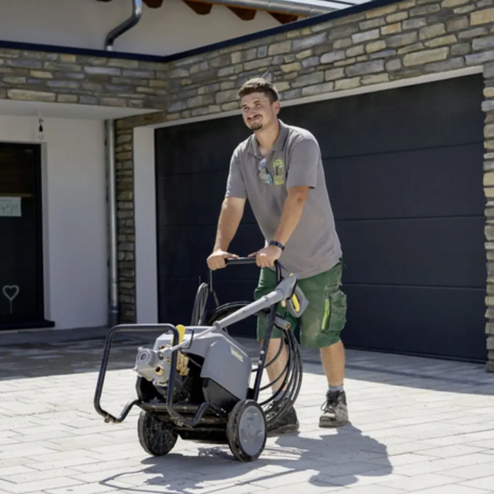 Фото 2 Мойка высокого давления сетевая Karcher HD 7/11-4 M Classic, 150 бар, 700 л/ч Фото 2 Мойка высокого давления сетевая Karcher HD 7/11-4 M Classic, 150 бар, 700 л/ч