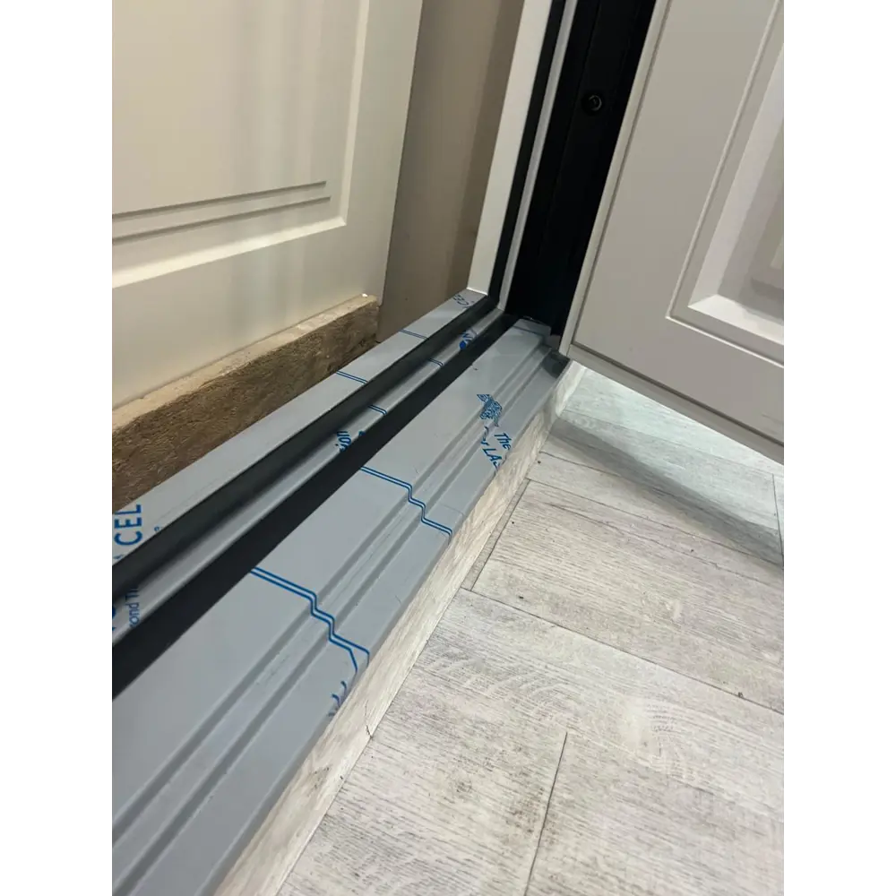 Фото 11 Входная дверь Buldoors HomeGlass1 Big Termo правый 205x96см цвет букле шоколад/белый матовый Фото 11 Входная дверь Buldoors HomeGlass1 Big Termo правый 205x96см цвет букле шоколад/белый матовый