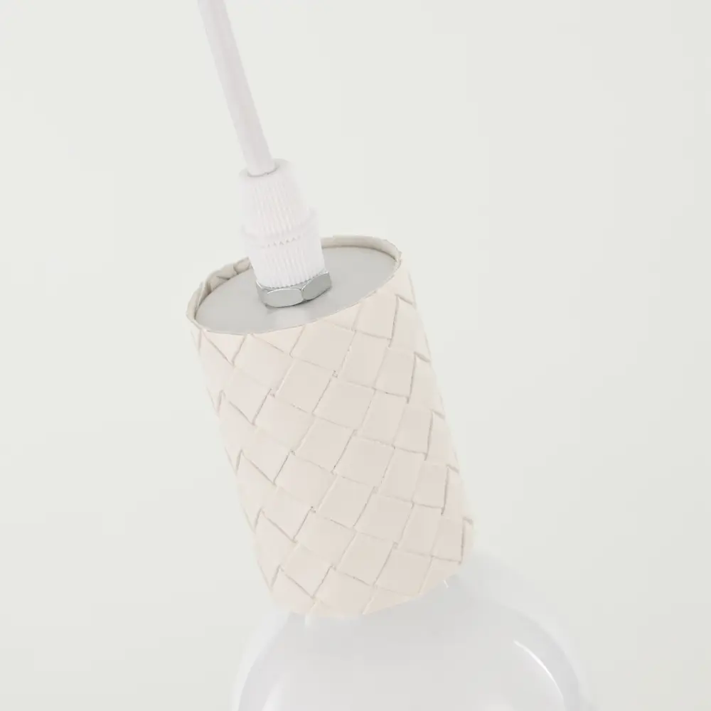 Фото 9 Светильник подвесной Arte Milano 414121.d300.e27-3_white 3 лампы 6 м² цвет белый Фото 9 Светильник подвесной Arte Milano 414121.d300.e27-3_white 3 лампы 6 м² цвет белый