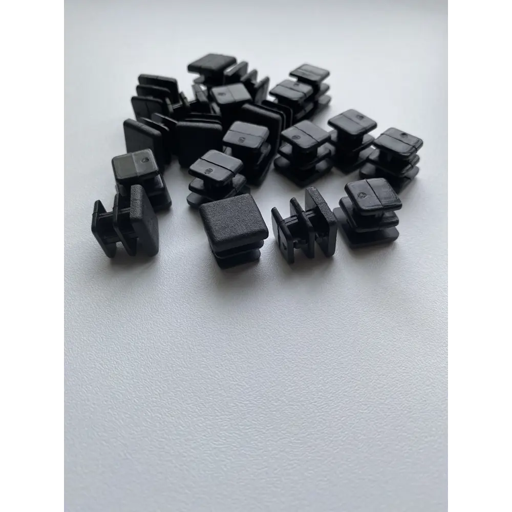 Фото Заглушка внутренняя на профильную трубу Lamel66 15x15мм 50 шт Фото Заглушка внутренняя на профильную трубу Lamel66 15x15мм 50 шт