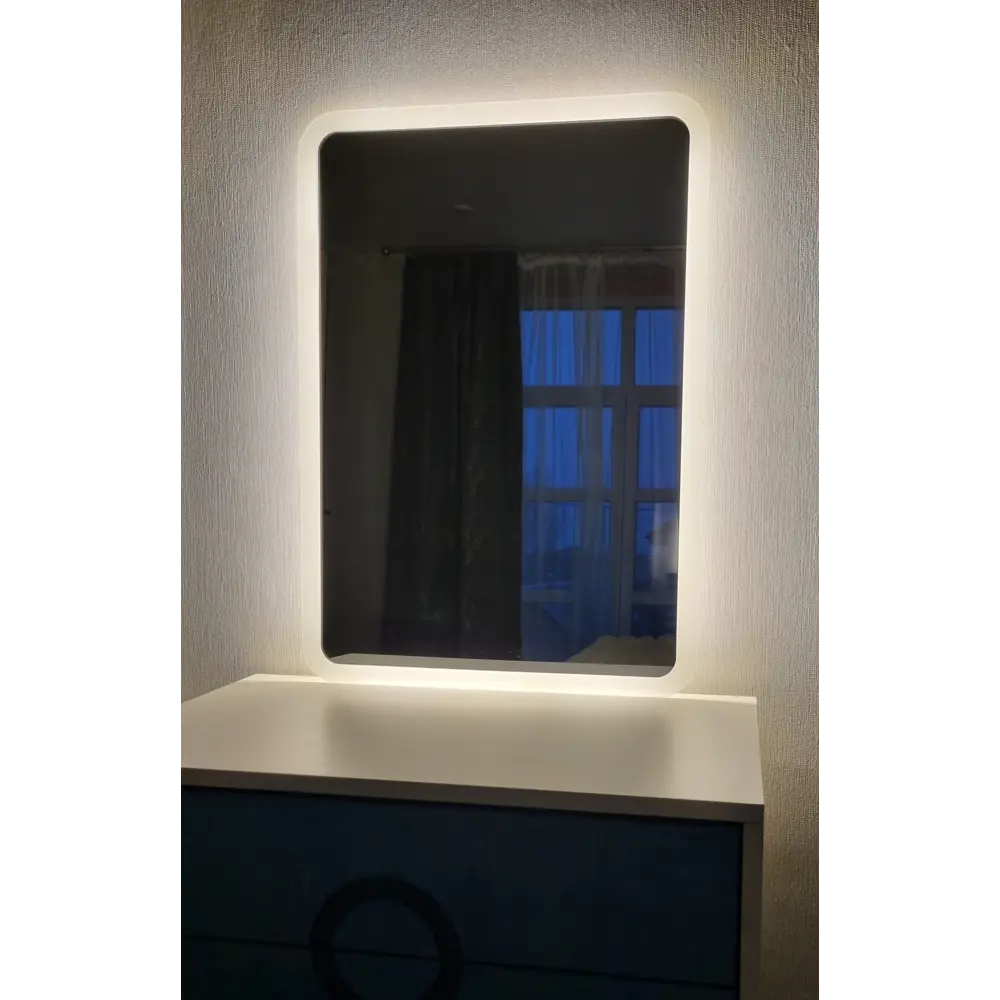 Фото Зеркало для ванной Alfa mirrors включение на взмах руки Di-68VzVt-lite с подсветкой 60x80см Фото Зеркало для ванной Alfa mirrors включение на взмах руки Di-68VzVt-lite с подсветкой 60x80см