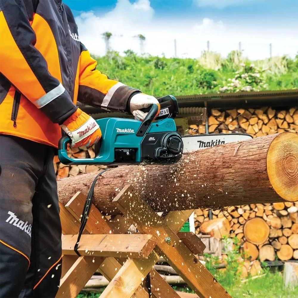 Фото 3 Пила аккумуляторная бесщёточная Makita Duc407rt 18 В шина 40 см 1x5 Ач АКБ и ЗУ в комплекте Фото 3 Пила аккумуляторная бесщёточная Makita Duc407rt 18 В шина 40 см 1x5 Ач АКБ и ЗУ в комплекте