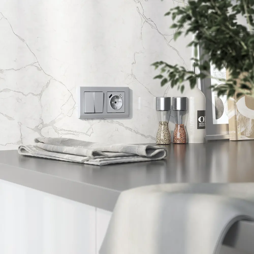 Фото 4 Накладка для розетки USB Werkel W1179565 цвет серебряный матовый