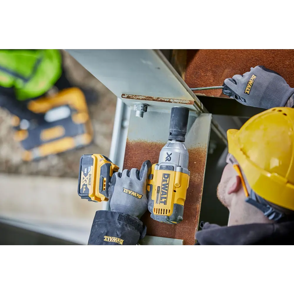 Фото 3 Гайковерт аккумуляторный ударный бесщеточный Dewalt DCF897NT-XJ, 18 В Li-Ion 950 Нм, без АКБ и ЗУ