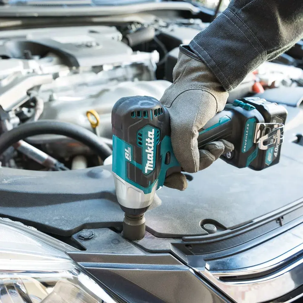 Фото 4 Гайковерт аккумуляторный Makita TW160DZ, 12 В Li-Ion, 160 Нм, без АКБ и ЗУ