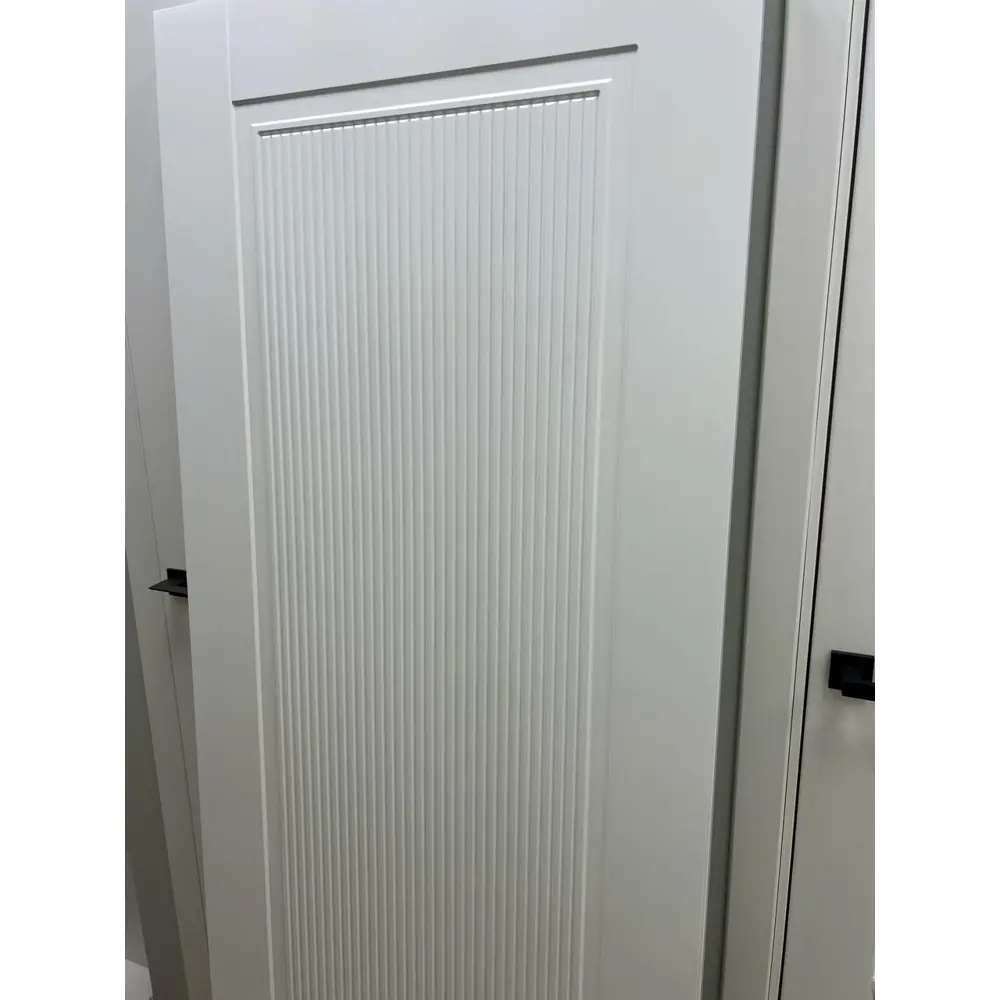 Фото 2 Межкомнатная дверь Легенда Лонг-1 глухая 200x90см эмаль цвет белый Фото 2 Межкомнатная дверь Легенда Лонг-1 глухая 200x90см эмаль цвет белый