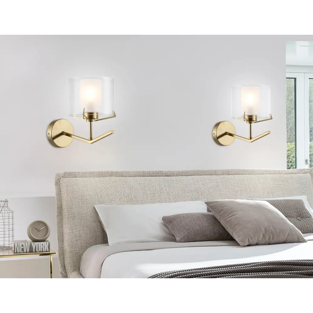 Фото 6 Настенный светильник Ambrella light High light Lh57010 цвет белый матовый/латунь Фото 6 Настенный светильник Ambrella light High light Lh57010 цвет белый матовый/латунь