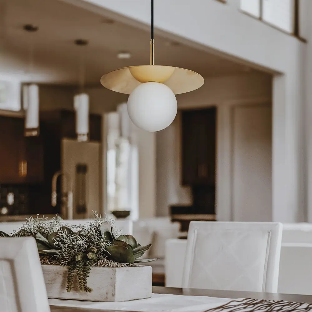 Фото 6 Светильник подвесной Loft It Ufo 10120-250p gold 1 лампа 1.86 м² цвет белый золото Фото 6 Светильник подвесной Loft It Ufo 10120-250p gold 1 лампа 1.86 м² цвет белый золото