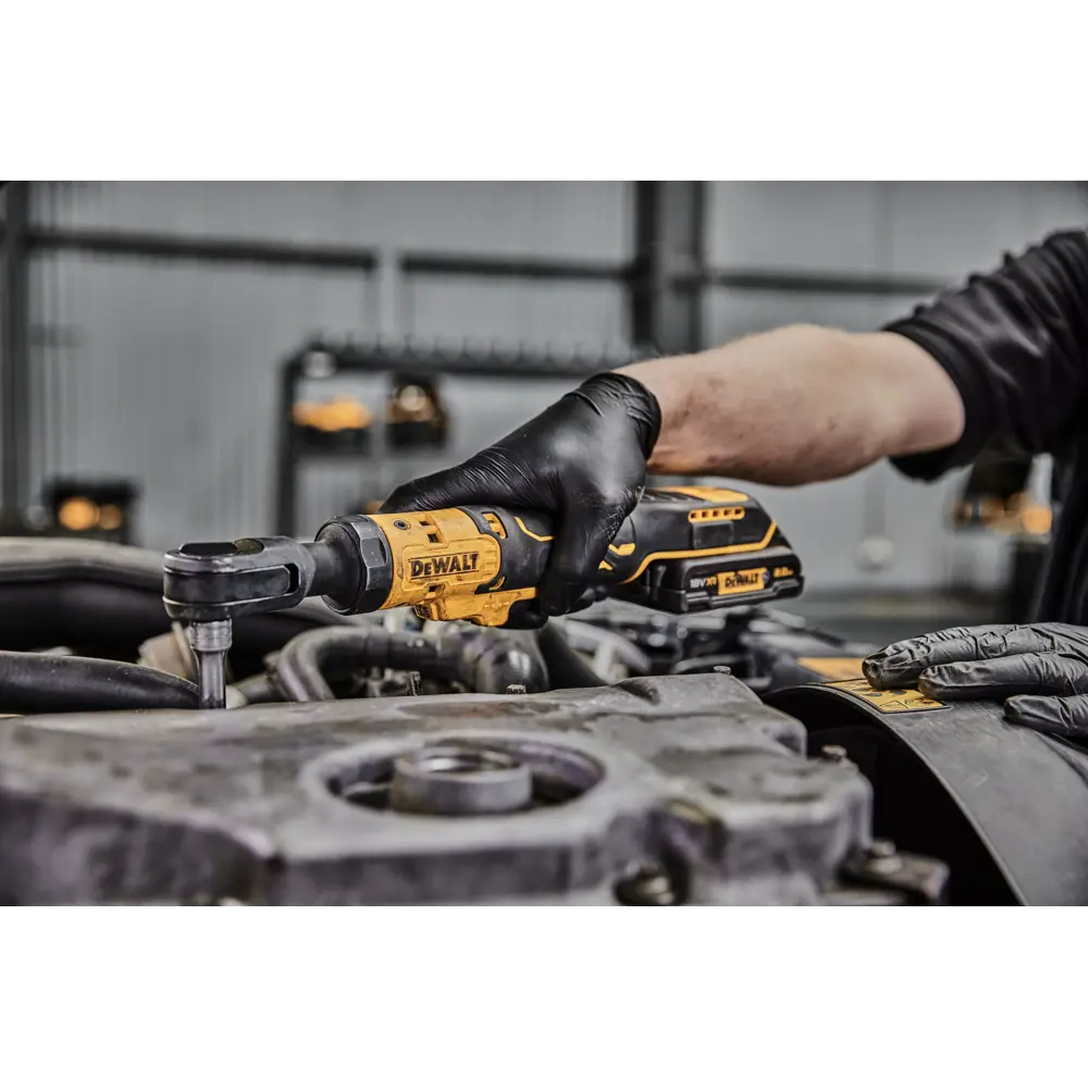 Фото 3 Гайковерт аккумуляторный бесщеточный угловой Dewalt DCF513N-XJ, 18 В Li-Ion 95 Нм, без АКБ и ЗУ Фото 3 Гайковерт аккумуляторный бесщеточный угловой Dewalt DCF513N-XJ, 18 В Li-Ion 95 Нм, без АКБ и ЗУ